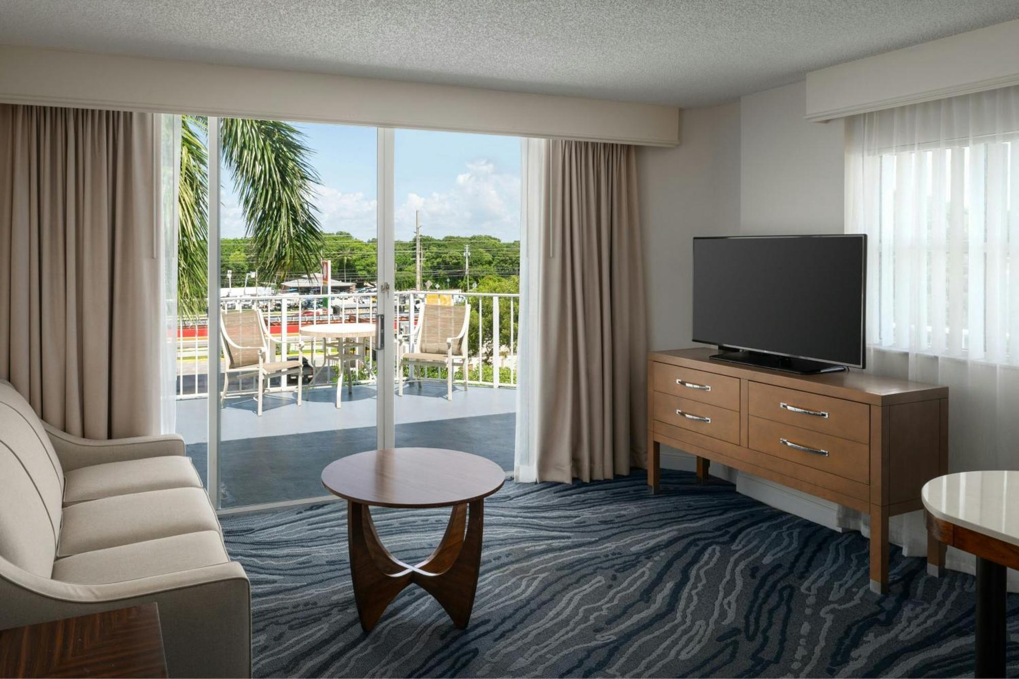 מלון Courtyard By Marriott קי לארגו מראה חיצוני תמונה
